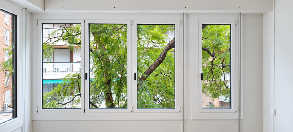 Después: ventanas nuevas en blanco con la misma vista